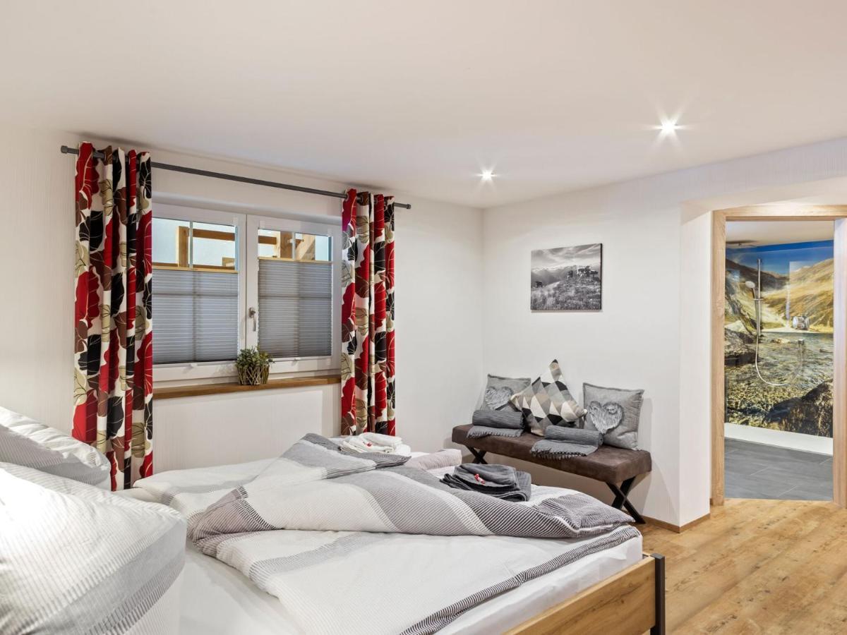 Apartment In Neukirchen Am Gro Venediger Wald im Pinzgau Luaran gambar