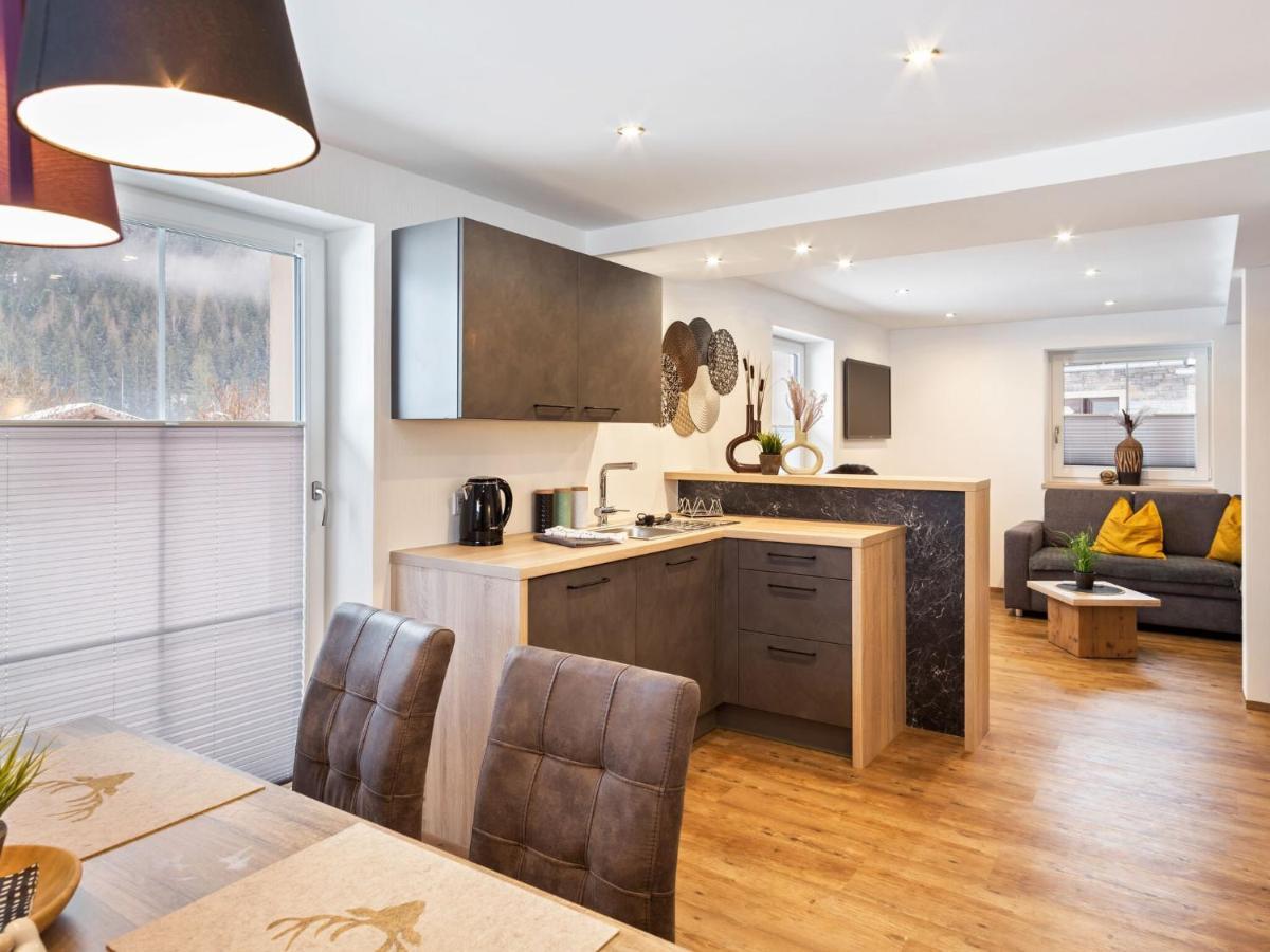 Apartment In Neukirchen Am Gro Venediger Wald im Pinzgau Luaran gambar